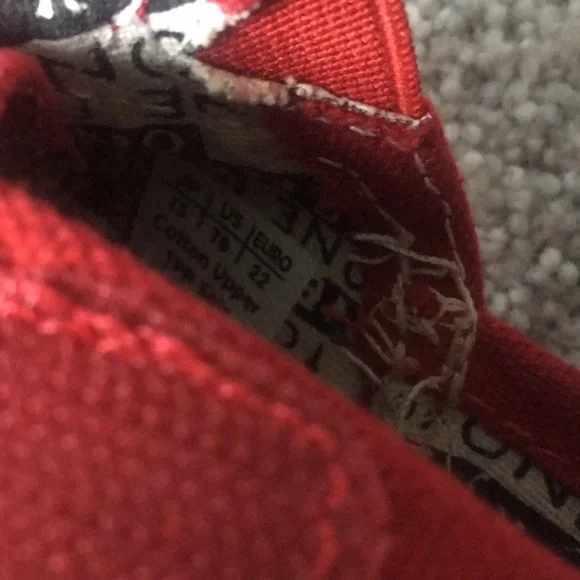 Tom’s toddler size 6 - Picture 7 of 8